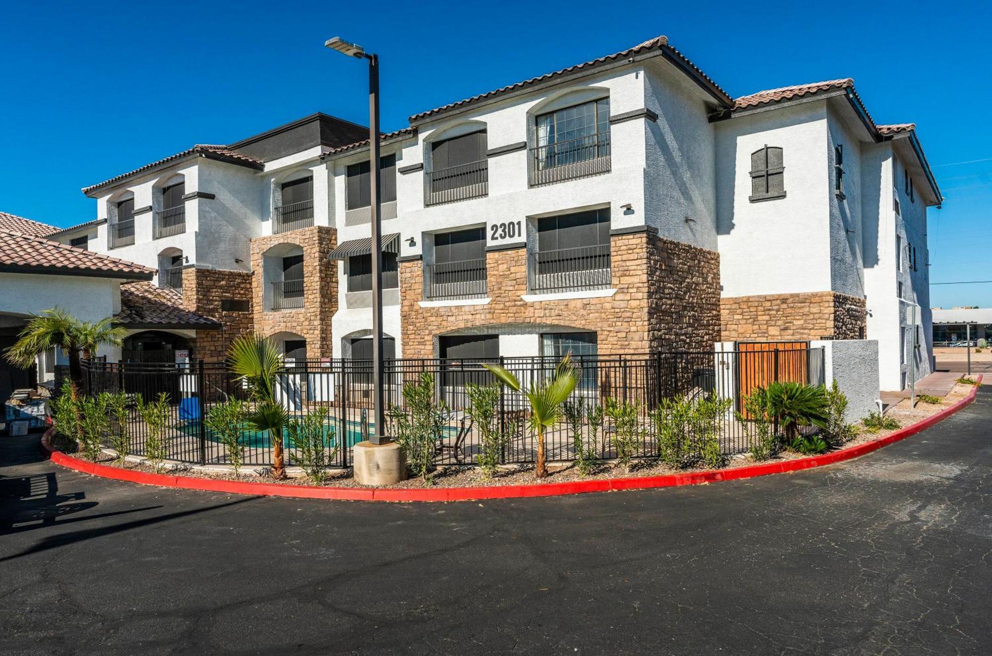 Tempe Corner Apartment Studio King Bed Екстериор снимка