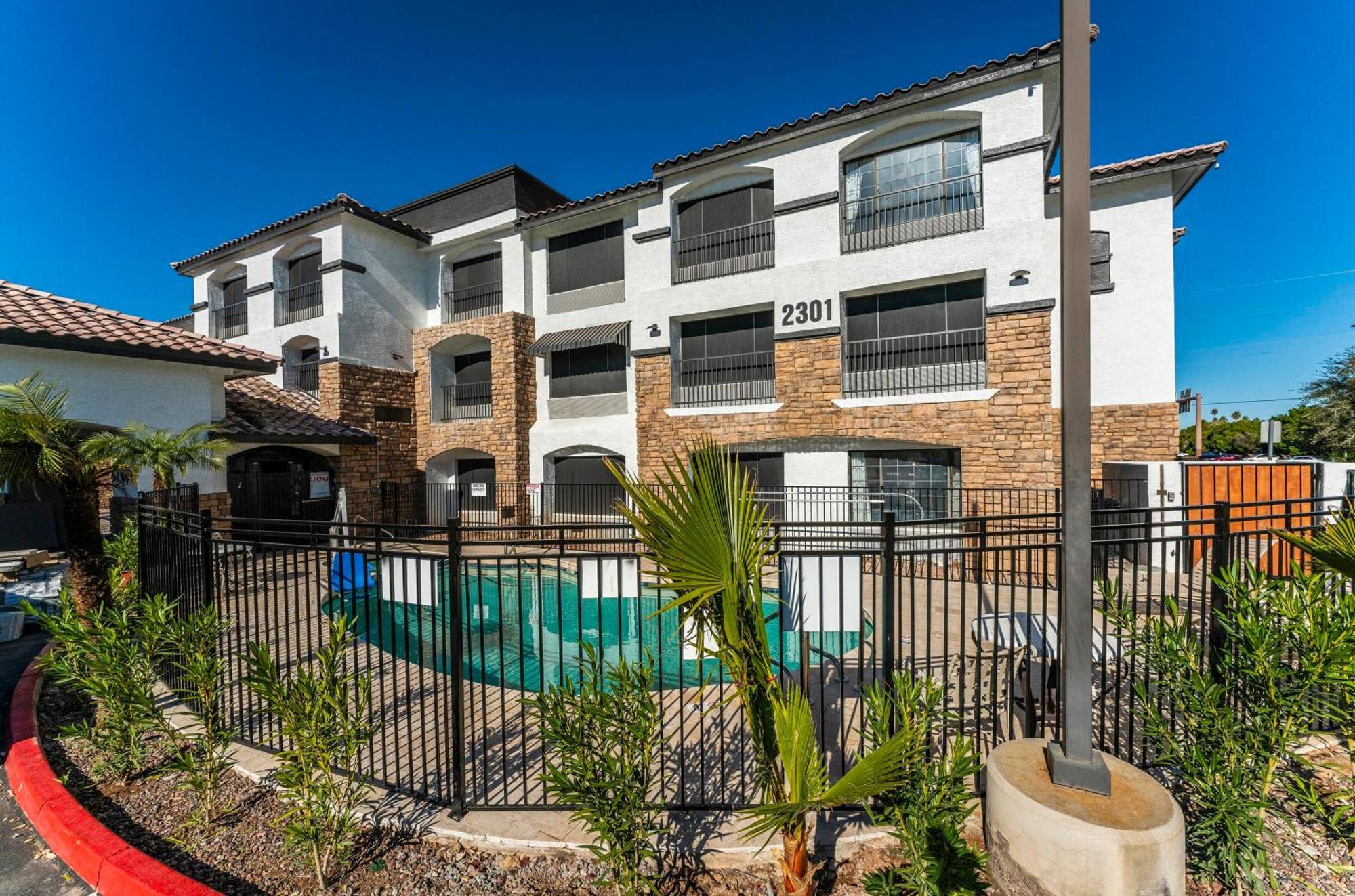 Tempe Corner Apartment Studio King Bed Екстериор снимка
